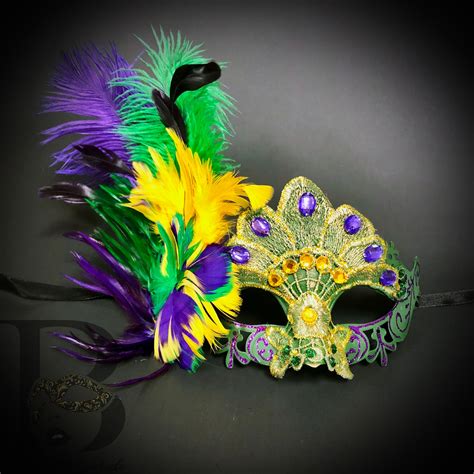 mardi gras mask with feathers